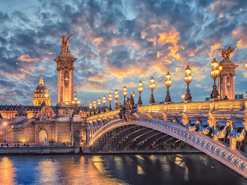 İzmir'den Direket Hareket Görkemli Üçlü Benelüx & Fransa & Almanya 7 Gece - SuxExpress ile 28 Aralık (Yılbaşı Özel) AT123