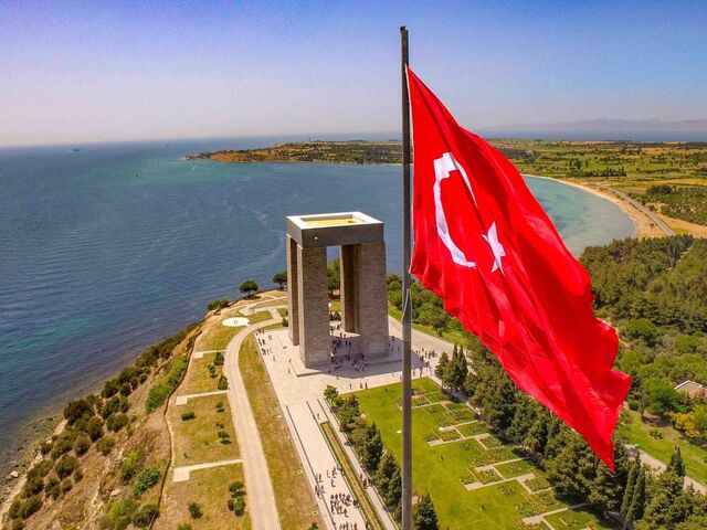 Trabzon Çıkışlı Uçaklı Marmara`nın Tarihi Başkentleri Turu (4 Gece Konaklama) (Kazdağları Jeep Safari ve Ayvalık Tekne Turu)
