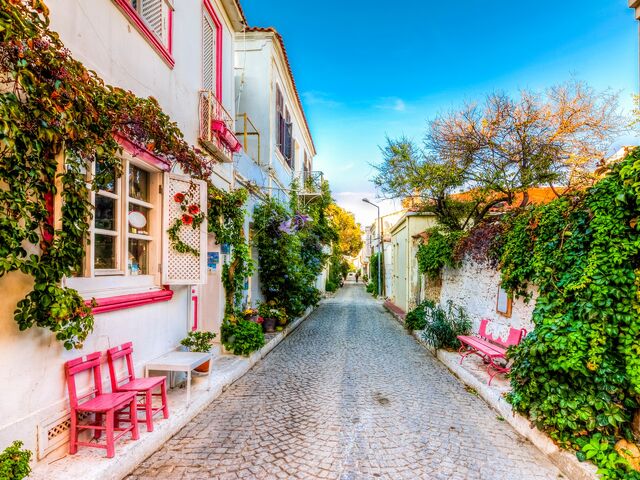 İstanbul Çıkışlı Uçaklı Kuzey Ege Turu (Foça ve Ayvalık Tekne Turu ile) 4 Gece Konaklamalı